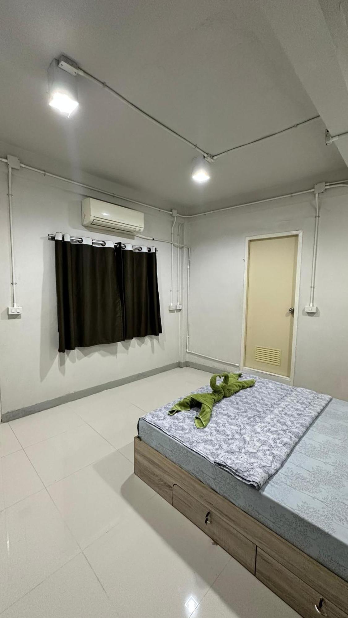 Lemon Tree Hostel Khaosan Bangkok Ngoại thất bức ảnh