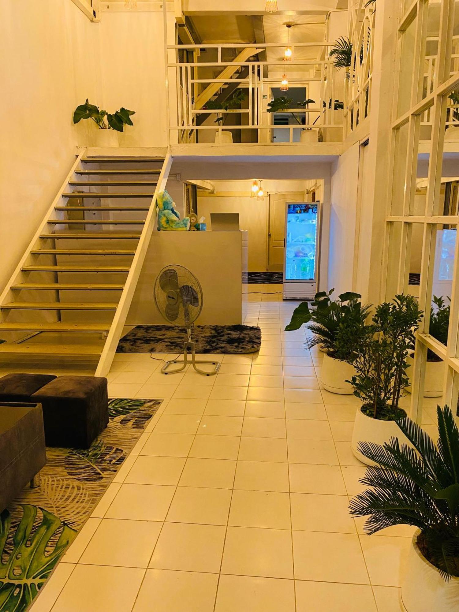 Lemon Tree Hostel Khaosan Bangkok Ngoại thất bức ảnh